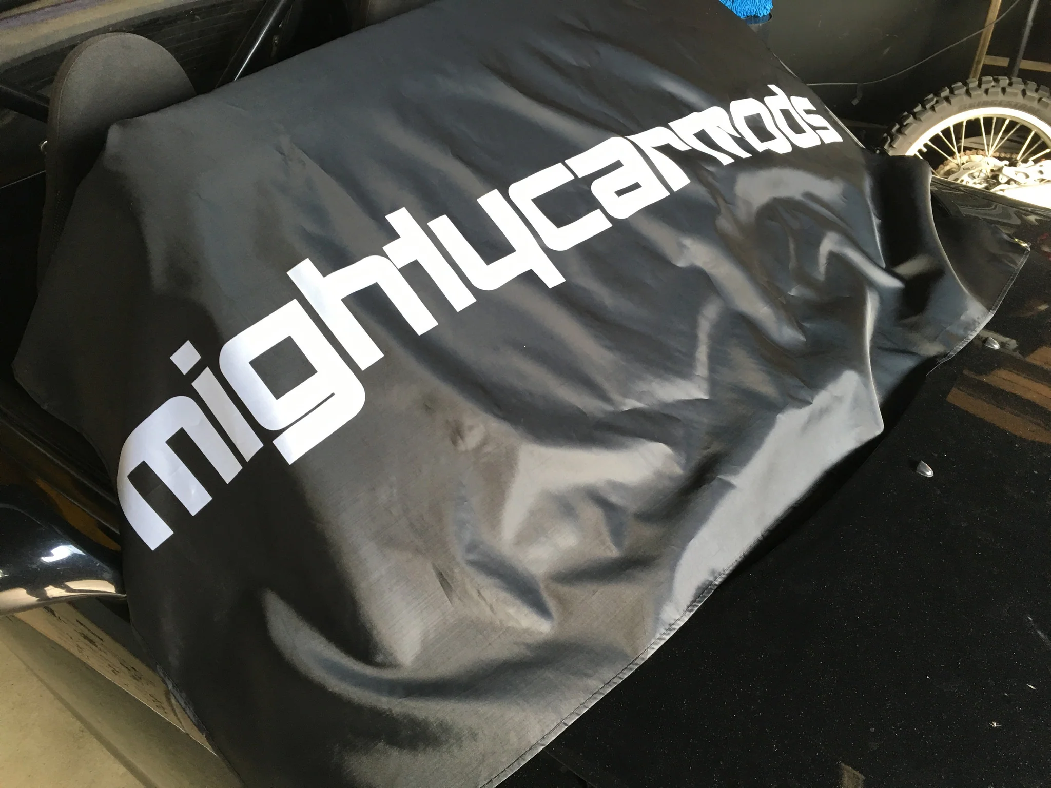 Mighty Car Mods Garage Flag - Image 4